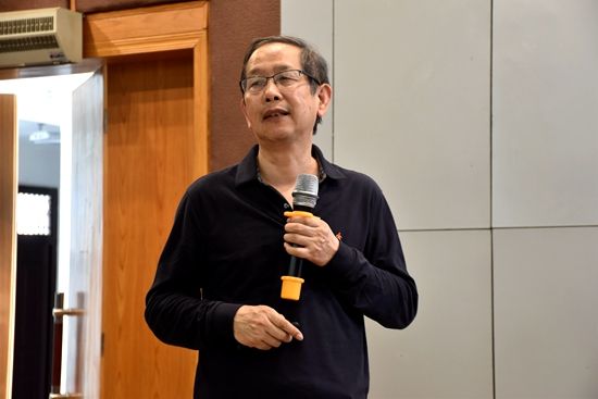 开云手机在线官网,开云(中国)创新论坛第五百八十八讲（“弘扬爱国奋斗精神、建功立业新时代”系列活动)：Prohibitions caused by nonlocality for nonlocal Boussinesq-KdV type systems